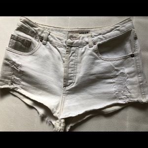 Topshop Moro Hi Rise Denim short W28